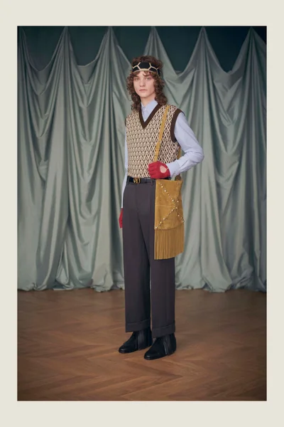 Look 90